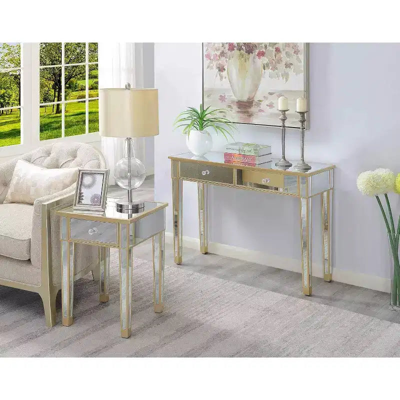 Tavolino finale a specchio con cassetto e pomello in finto cristallo, elegante tavolino d'accento con base in legno di abete