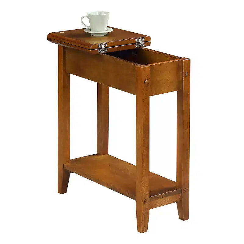 Tavolino da salotto Belmont Narrow Wedge con ripiano aperto, bordi smussati e gambe affusolate, per piccoli spazi