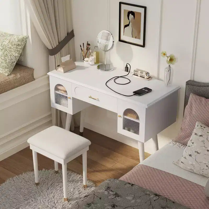 Elegante make-uptafel- en stoelenset van Furniliving, moderne kaptafel met organizer, bureau en oplaadpoort