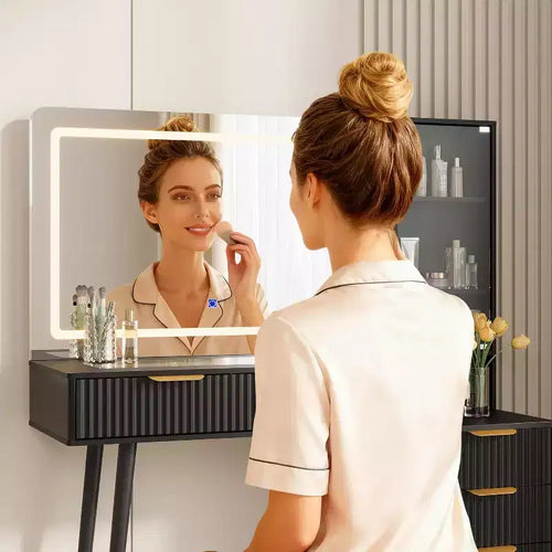 Escritorio tocador de maquillaje estriado de 48 con espejo con luces de 3 modos, tablero de vidrio y toma de corriente; mesa tocador moderna para dormitorio