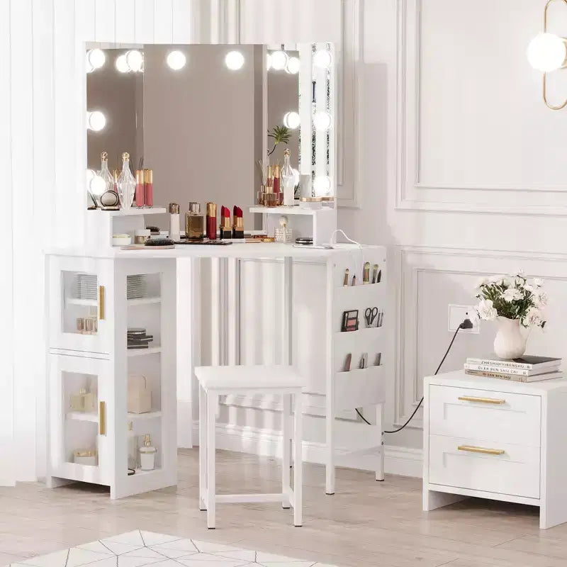 GustoWave Corner Vanity Desk Mirror, 3-Fold Mirror with 3 Lighting Modes, Makeup Mirror for Bedroom & Studio, Tri-Fold Lighted Vanity Mirror
