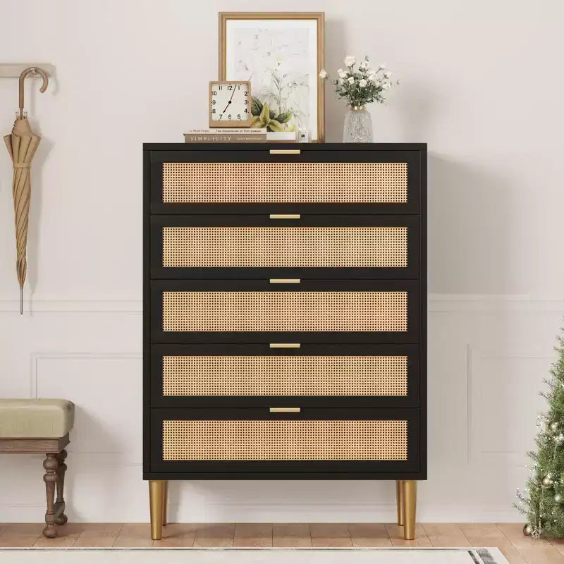 Acekool Rattan-Kommode mit 5 Schubladen und goldenen Beinen, hoher Schrank für Schlafzimmer und Wohnzimmer