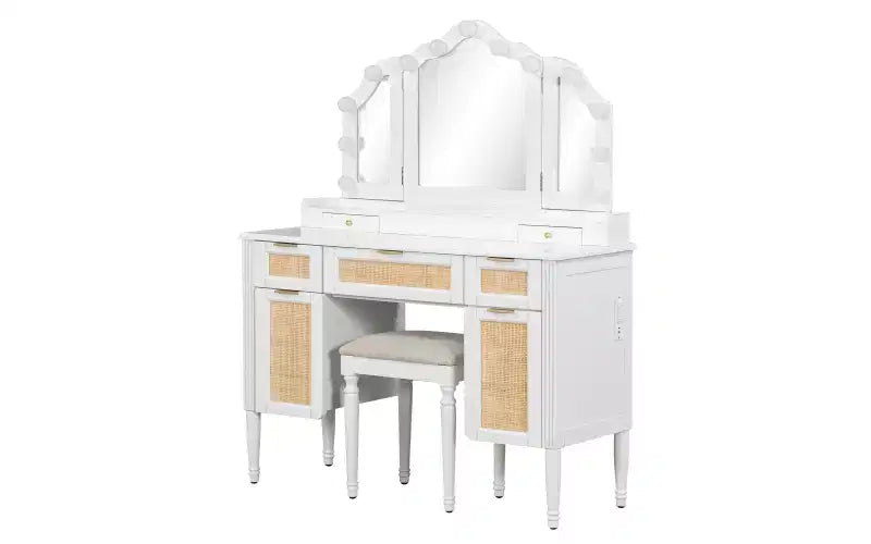 44.37-inch moderne make-uptafel met driedelige spiegel en verlichting, 5 laden en 2 kasten, laadstation met Type-C en open planken voor slaapkamer
