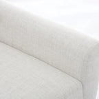 Gestoffeerde fauteuil met brede rugleuning, accentstoel