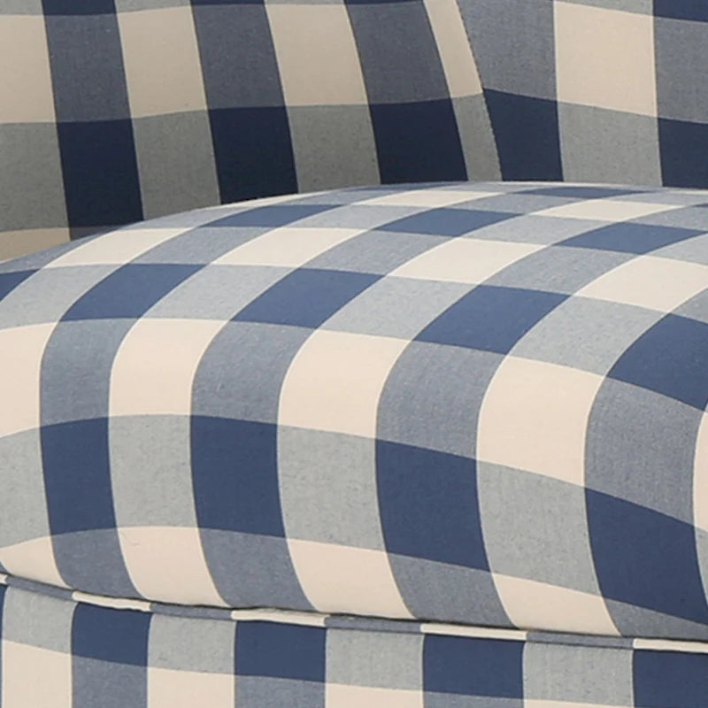 Moderne retrofauteuil van 30.25 met hoge rugleuning, bekleding en houten poten voor de woonkamer