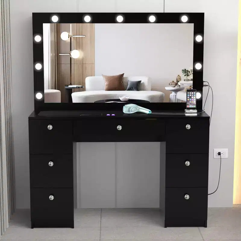 Amalthea Lighted Makeup Vanity - Boahaus