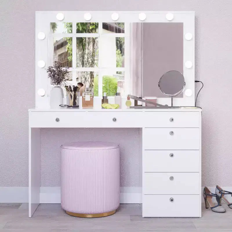 Nuit Lighted Makeup Vanity with Knobs - Boahaus
