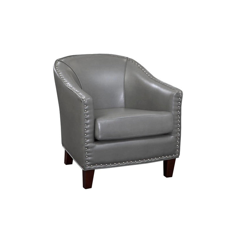 Poltrona decorativa Giles di Grafton Home con bordino di borchie
