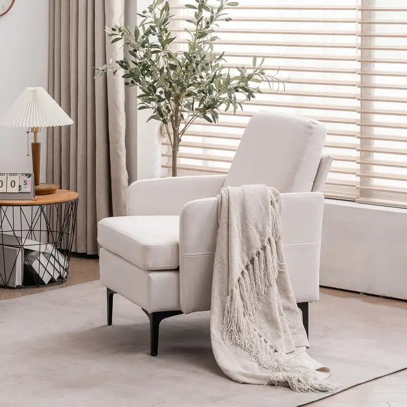 Gestoffeerde linnen fauteuil met accent