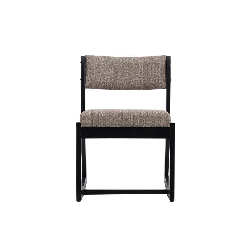 Clyde accentfauteuil van massief hout met zwarte sledebasis