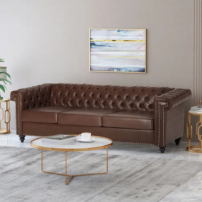 Trzyosobowa sofa Chesterfield z pikowaniem