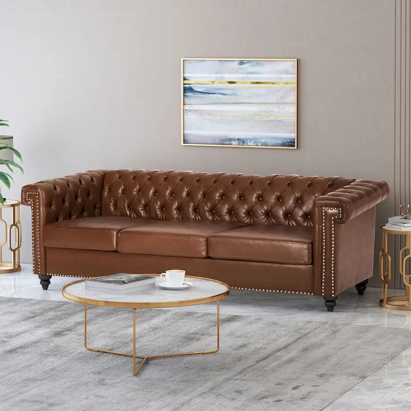 Trzyosobowa sofa Chesterfield z pikowaniem
