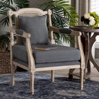Clemence Franse provinciale fauteuil met stoffen bekleding en houten frame