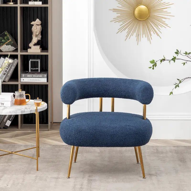 Sillón decorativo moderno de estilo glamuroso, cómodo, tapizado y con respaldo abierto, para tocador, con patas doradas, de SEYNAR