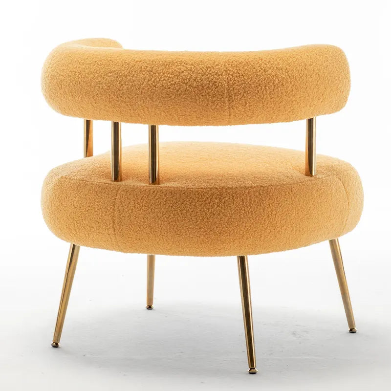 Poltrona moderna glamour d’accento SEYNAR, comoda, imbottita, con schienale aperto e gambe dorate, per toeletta