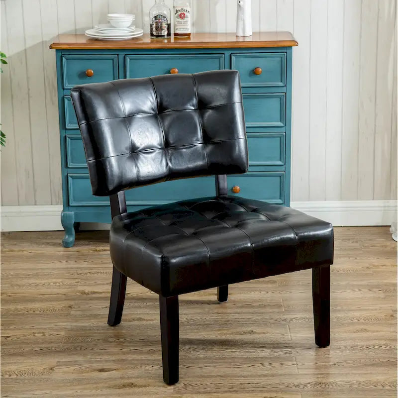 Sillón extragrande tipo zapatilla capitonado McRee de Porch & Den