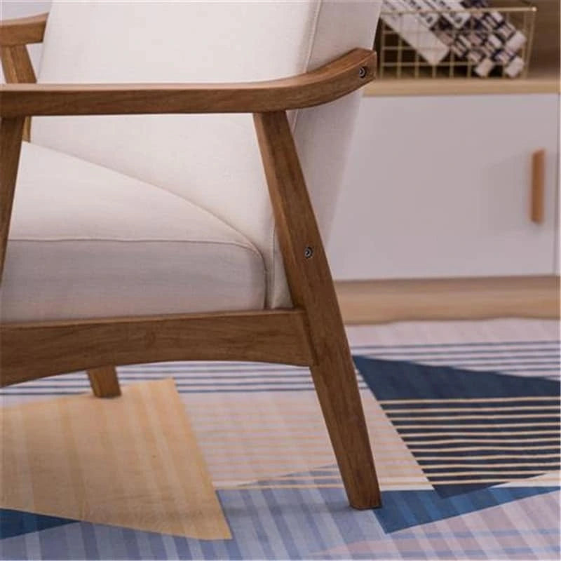 Eenvoudige retro-accentfauteuil van massief hout met enkele rugleuning