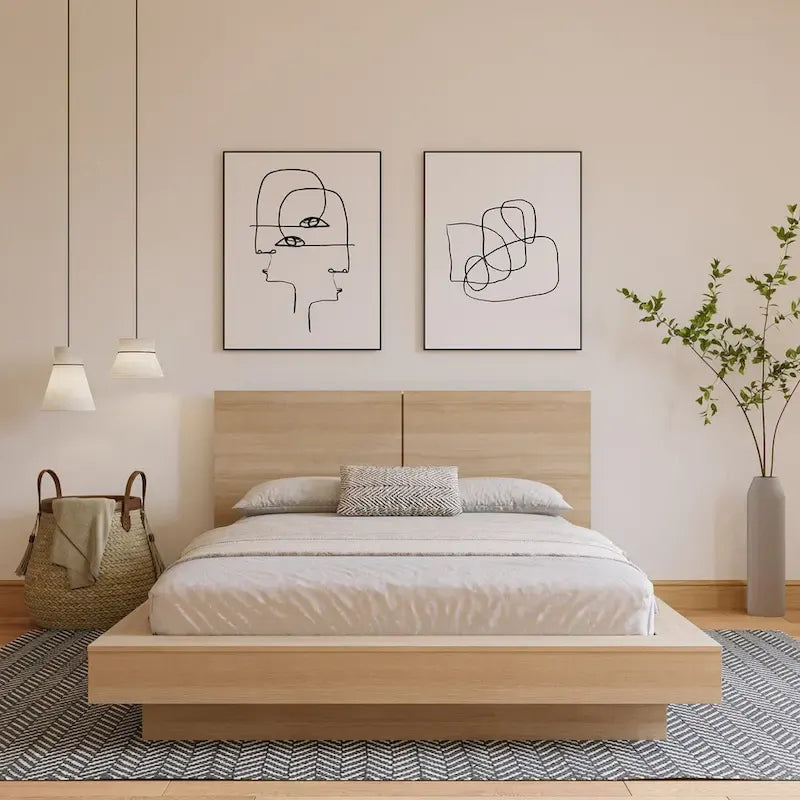 Plattformbett mit Kopfteil