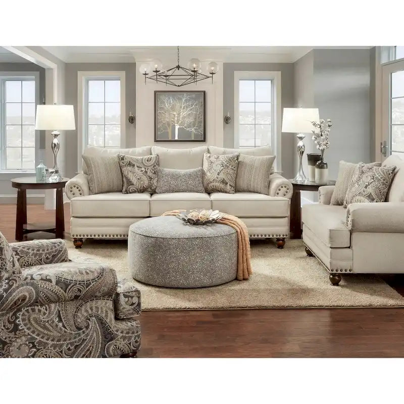 Sillón decorativo Capernicus con estampado paisley beige