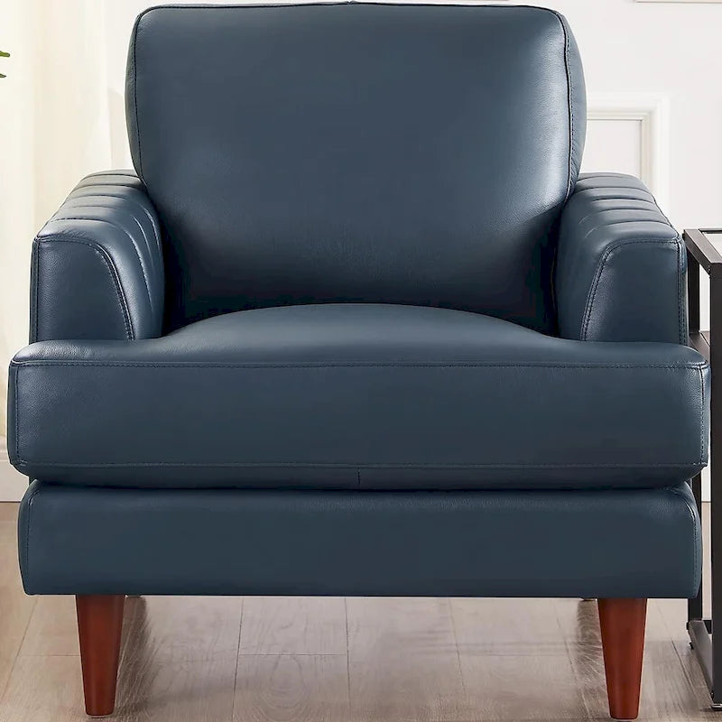 Poltrona in pelle pieno fiore Ivy Living Cassia con imbottitura in piume, memory foam e molle