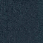 Poltrona in pelle pieno fiore Ivy Living Cassia con imbottitura in piume, memory foam e molle